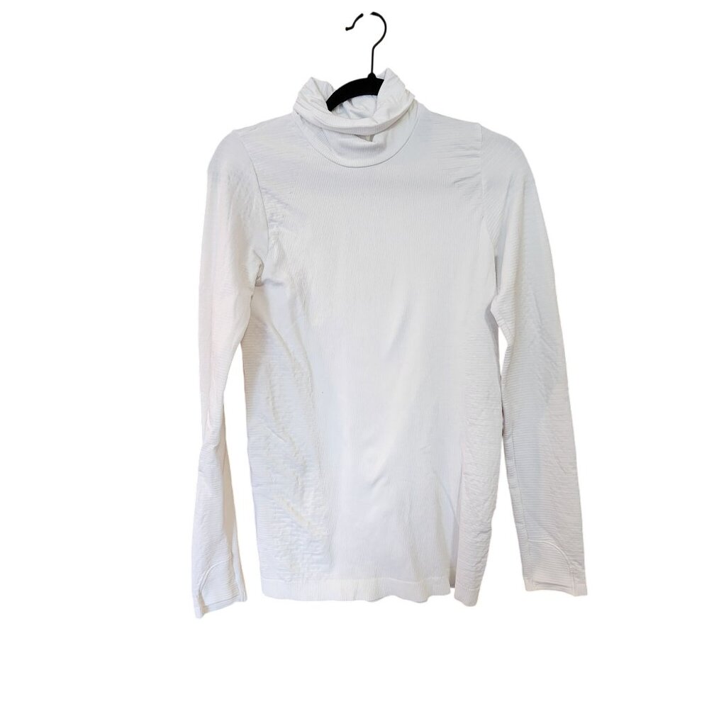 White athleisure Long Sleeve Thumb Holes Turtleneck Shirt poly blend Womens Med